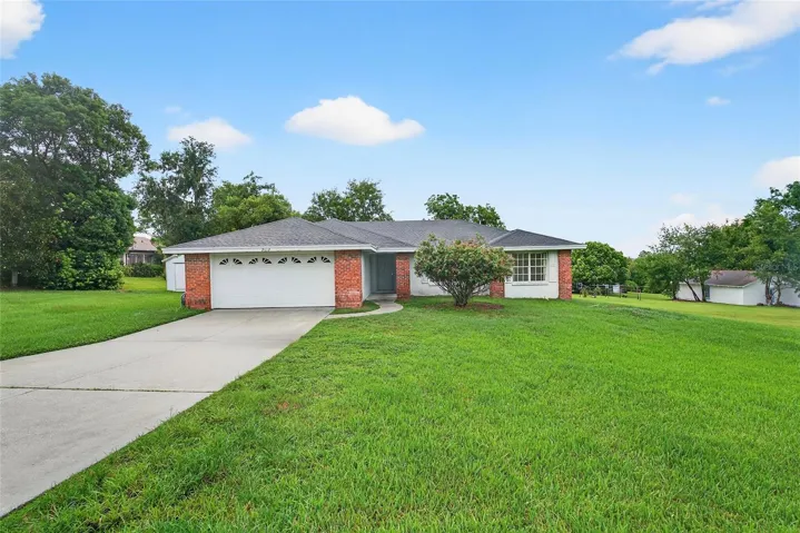 Beautiful home on almost 1/2 acre (0.40) lot