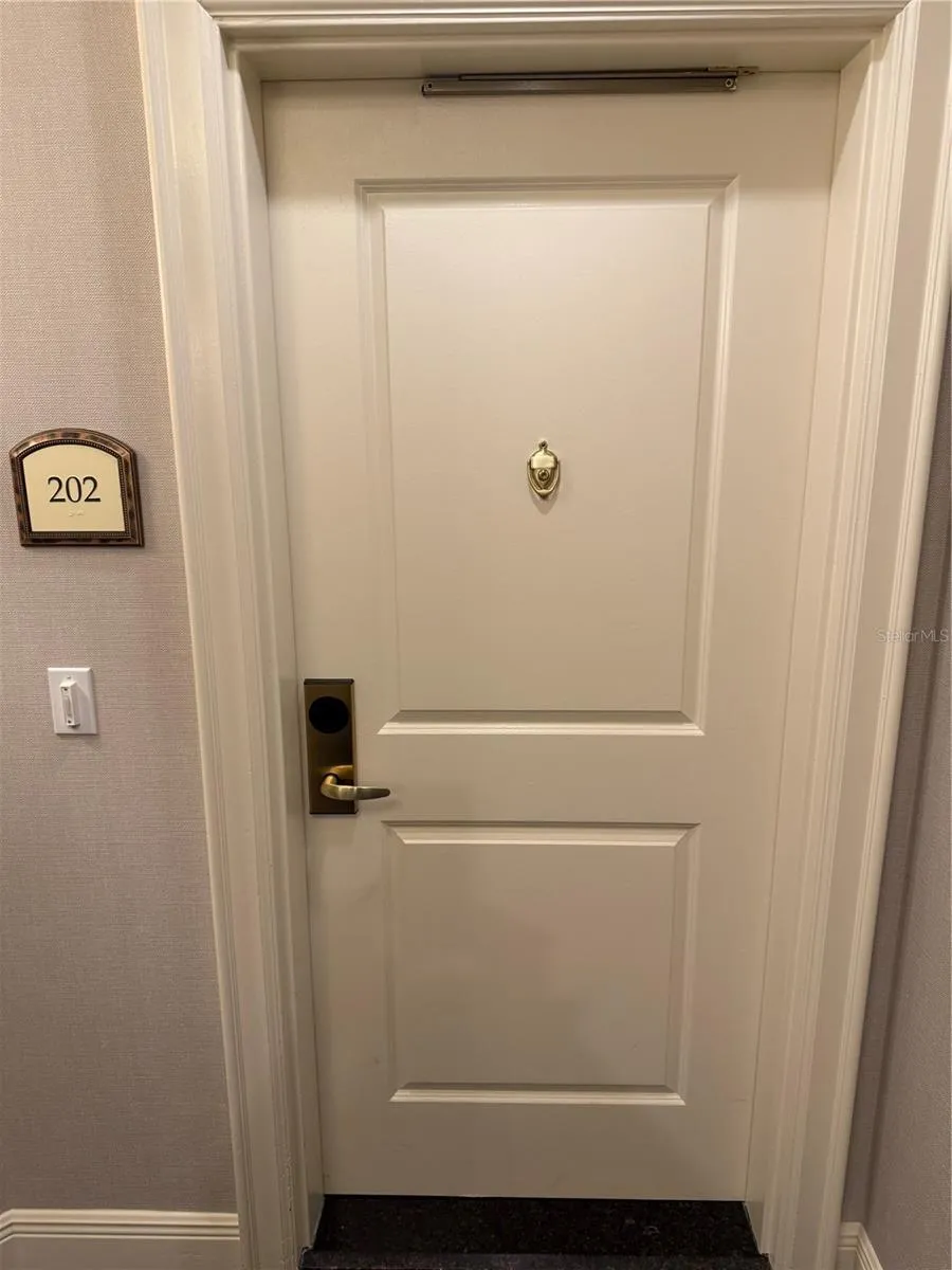 Entry to unit 202