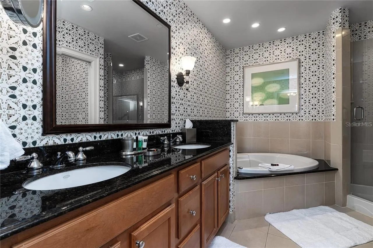 Master Bath  Shower &amp;Garden tub