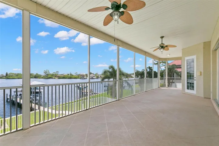 Second floor lanai