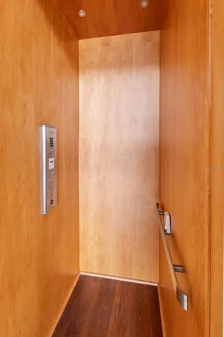 Elevator - Great For People or Grocery Hauls!