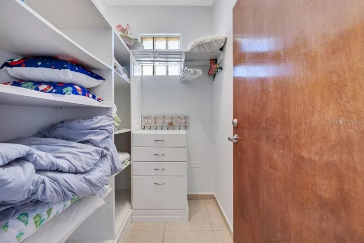 walk-in closet