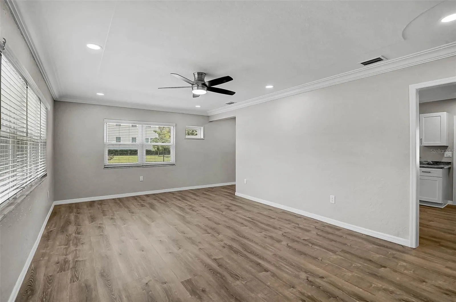 Living Room/Dining Room