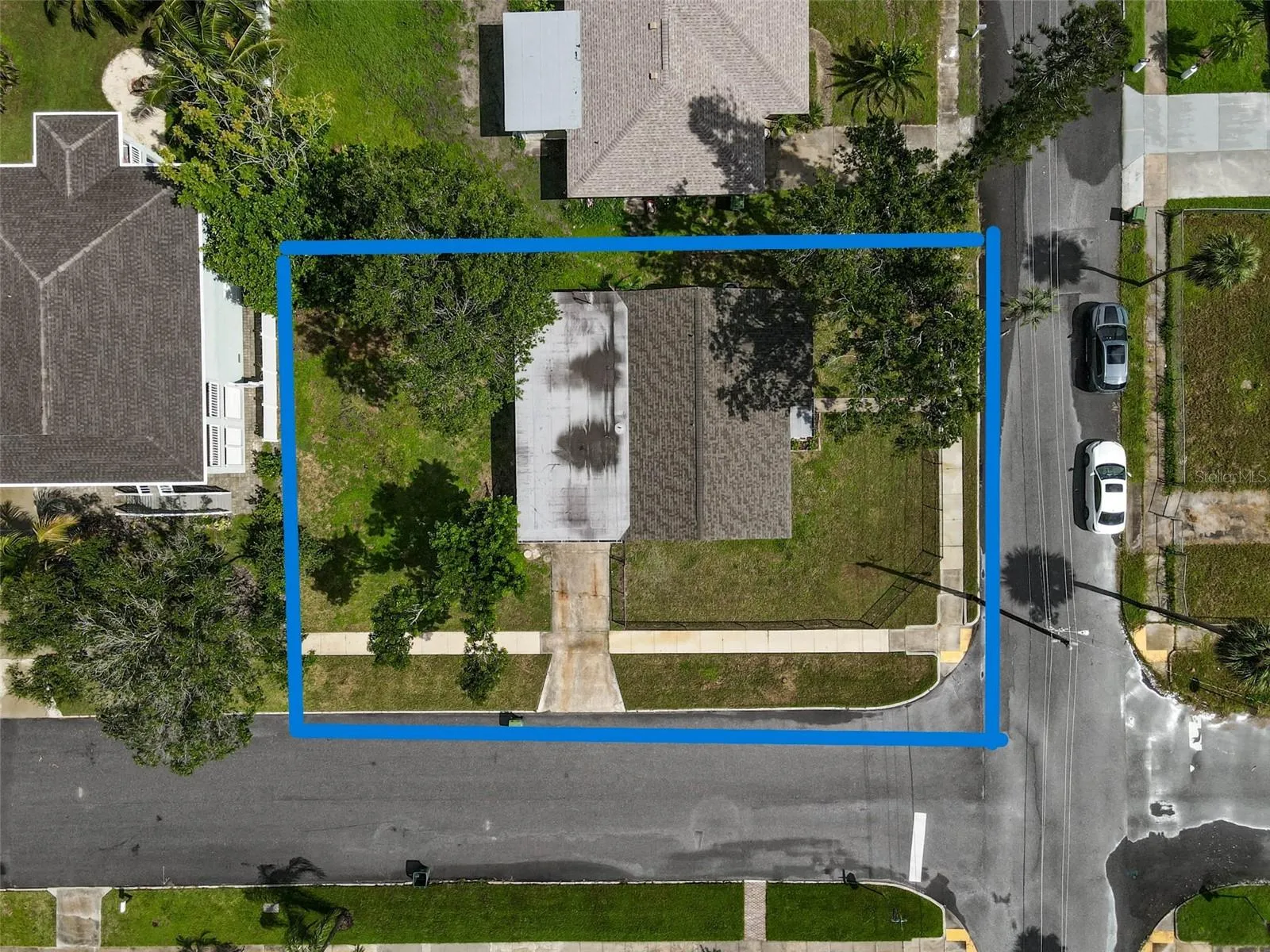 Large Side Yard
