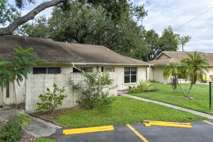 1551 41 Ave Dr E  Palm Cove Villas MLS#A4662357