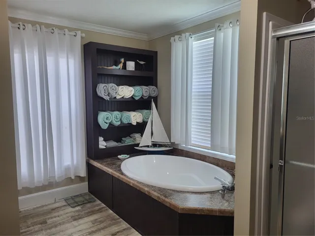 Garden tub