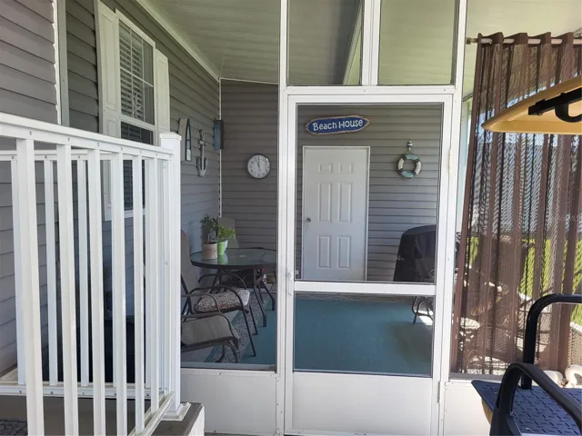 Screened lanai