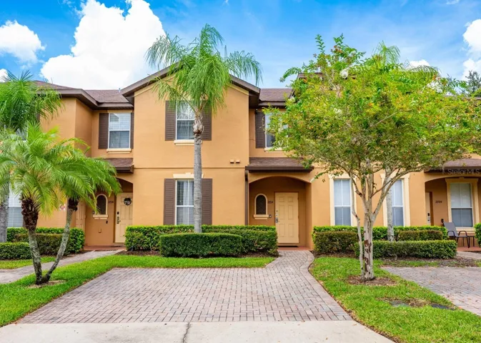 This FULLY FURNISHED ~ TURN-KEY split bedroom floor plan is located in a quiet area of the community, yet just minutes from Orlando’s WORLD FAMOUS ATTRACTIONS!