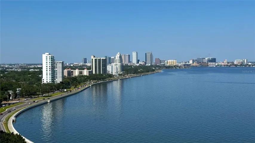 Spectacular views of Downtown Tampa and Hillsborough Bay from your living room