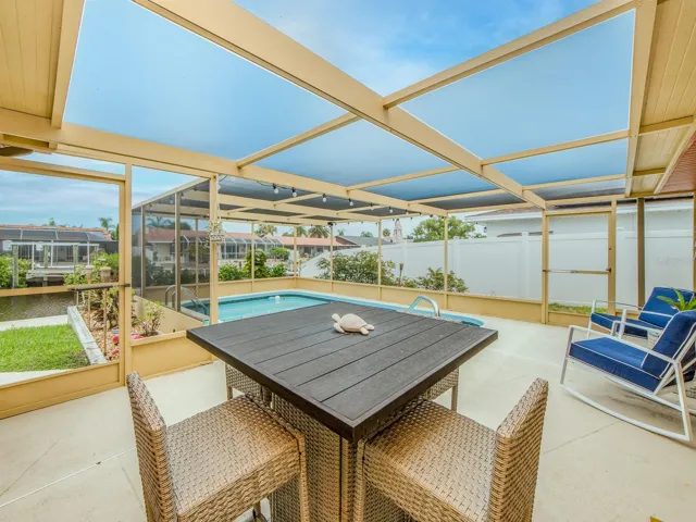 Screened pool deck