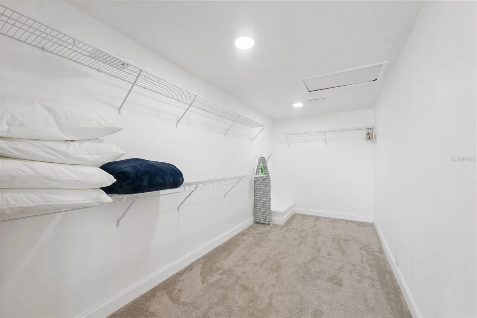 Massive walk in close it primary suite