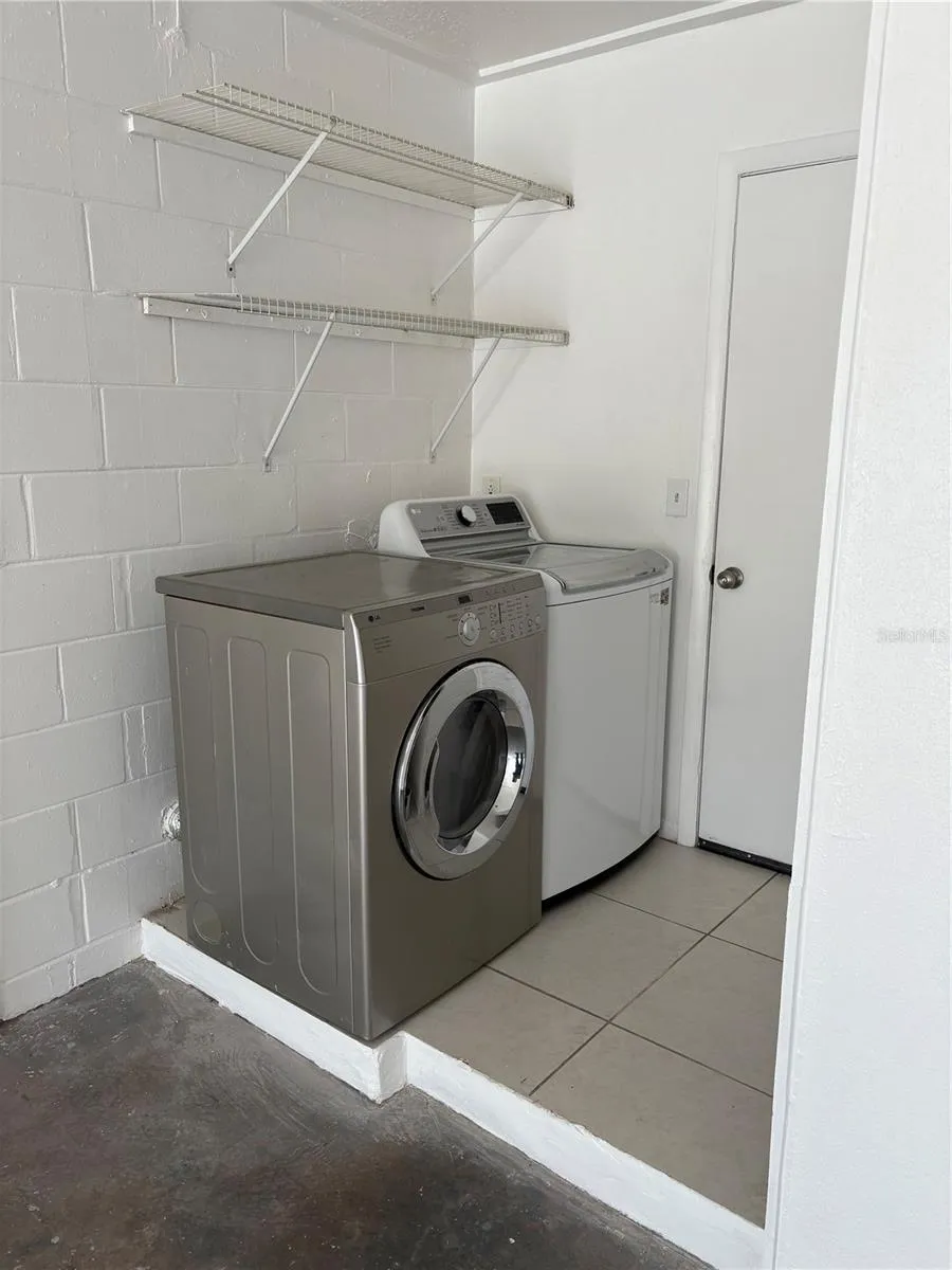 Laundry tray