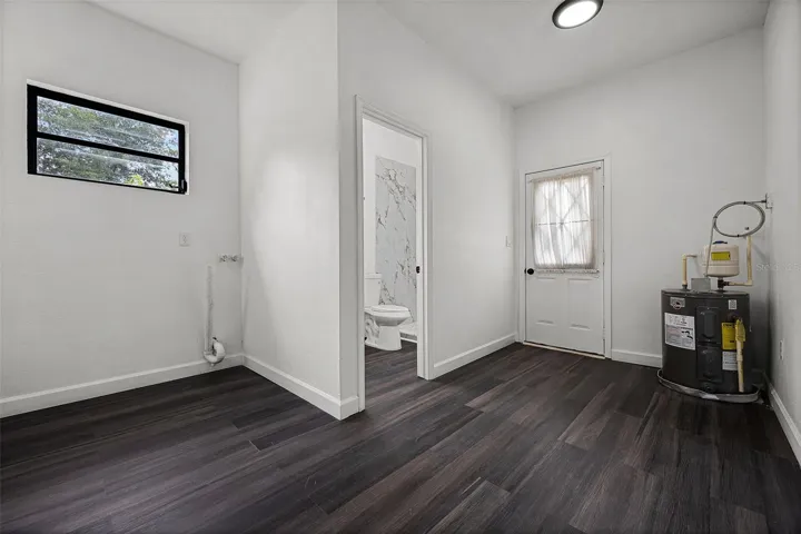 Laundry/potential in-law space