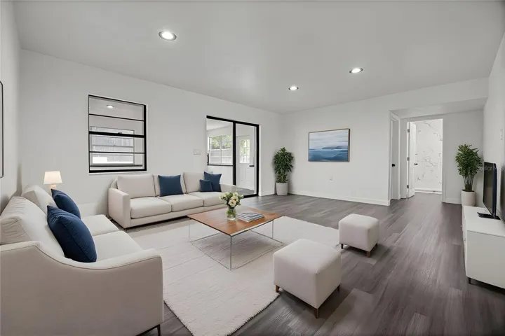 Living room - virtual staging
