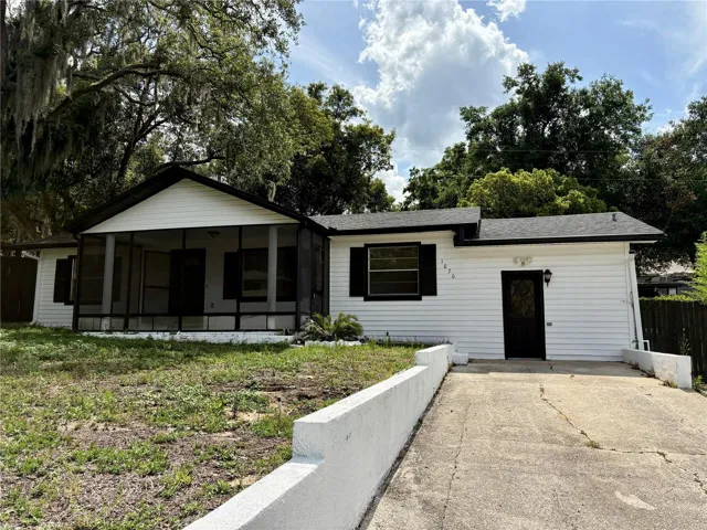 Welcome to 1070 Jasmine Street, Eustis