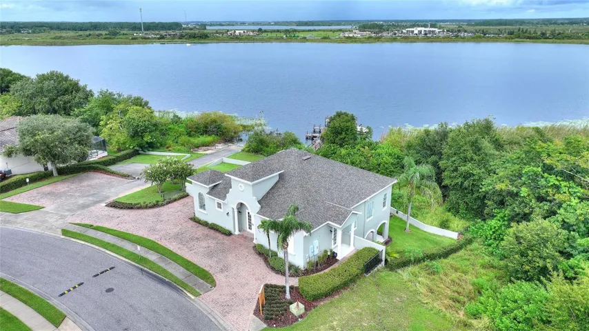 Club House on Lake