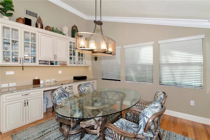 Breakfast area
