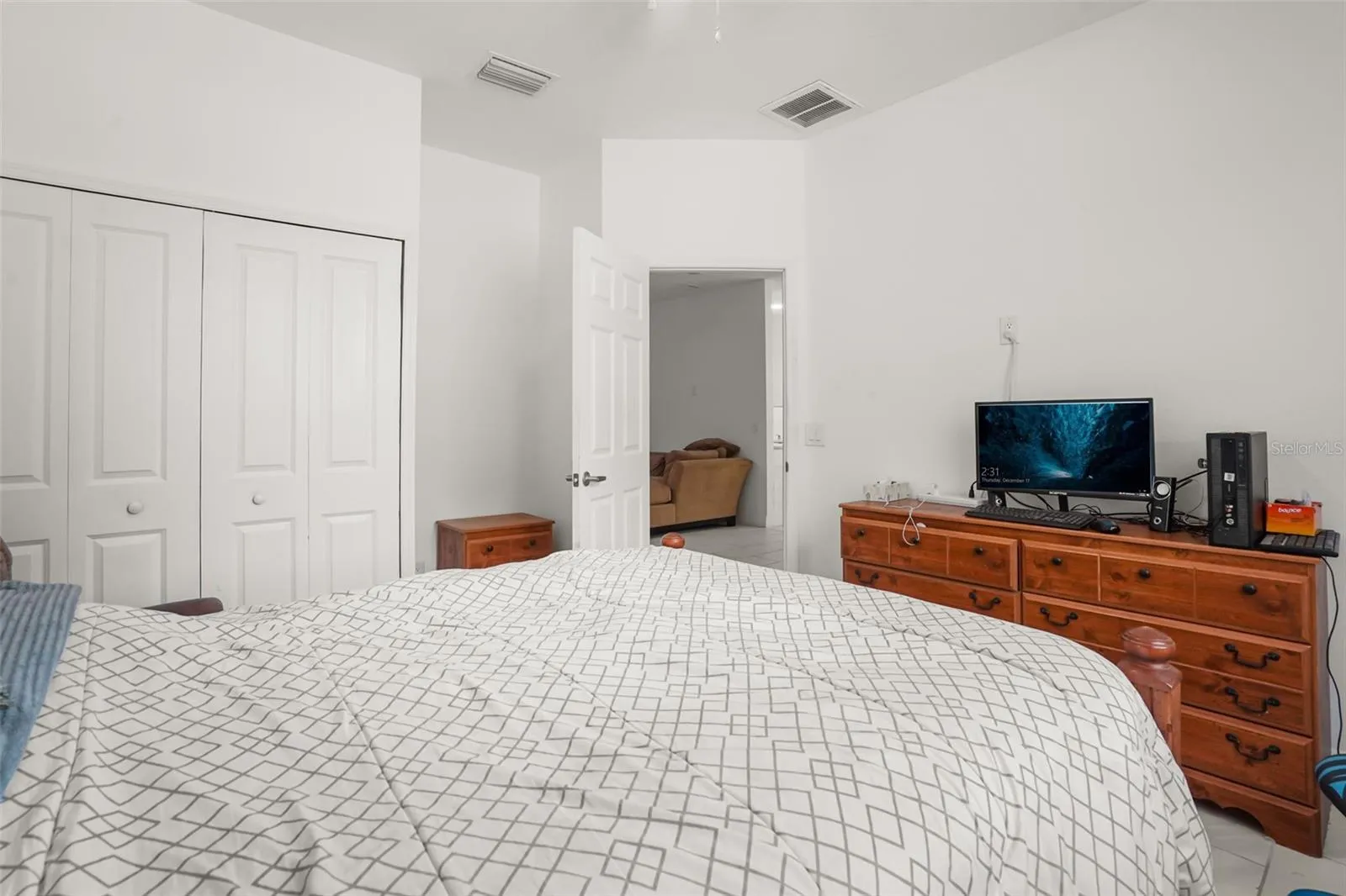 ROOM 4