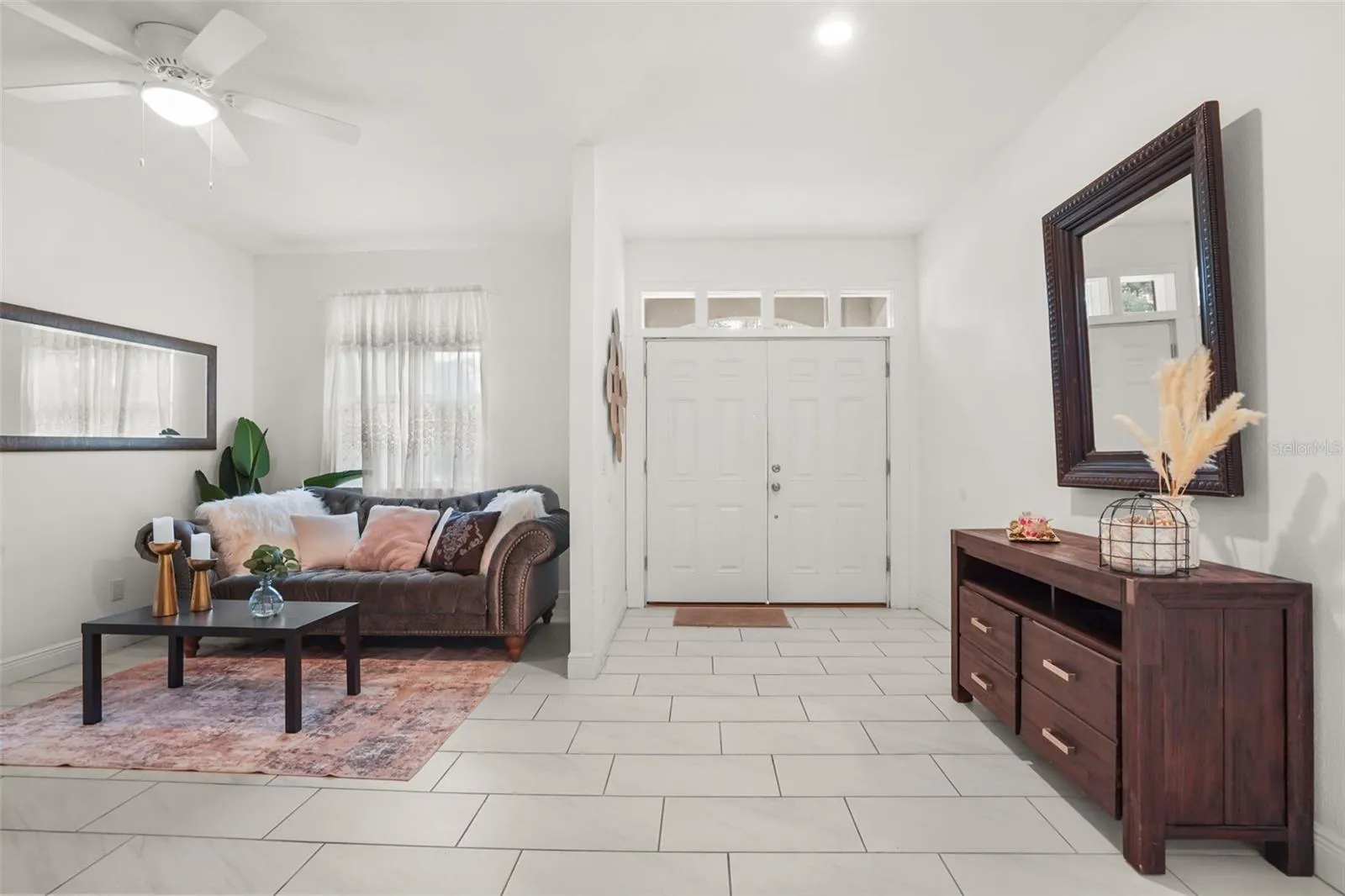 FOYER