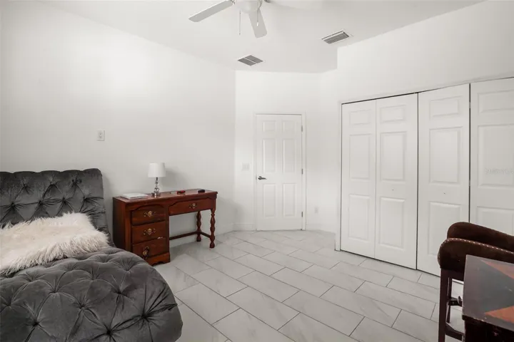 ROOM 2