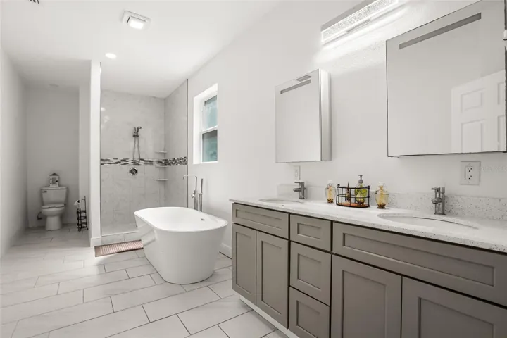 PRIMARY EN-SUITE