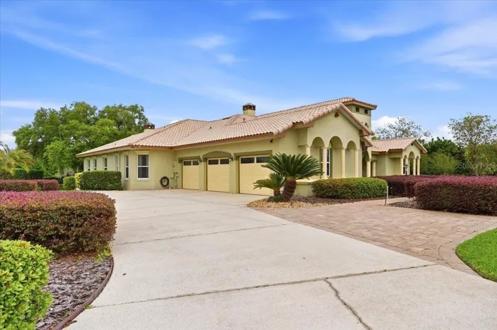 Driveway - Side Entry Garage