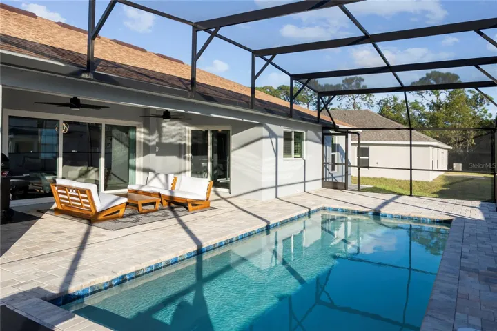 POOL / PATIO