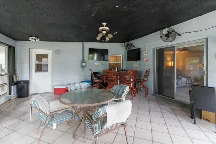 Screen Porch in back