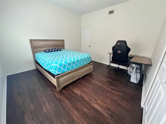 FIRST FLOOR BEDROOM