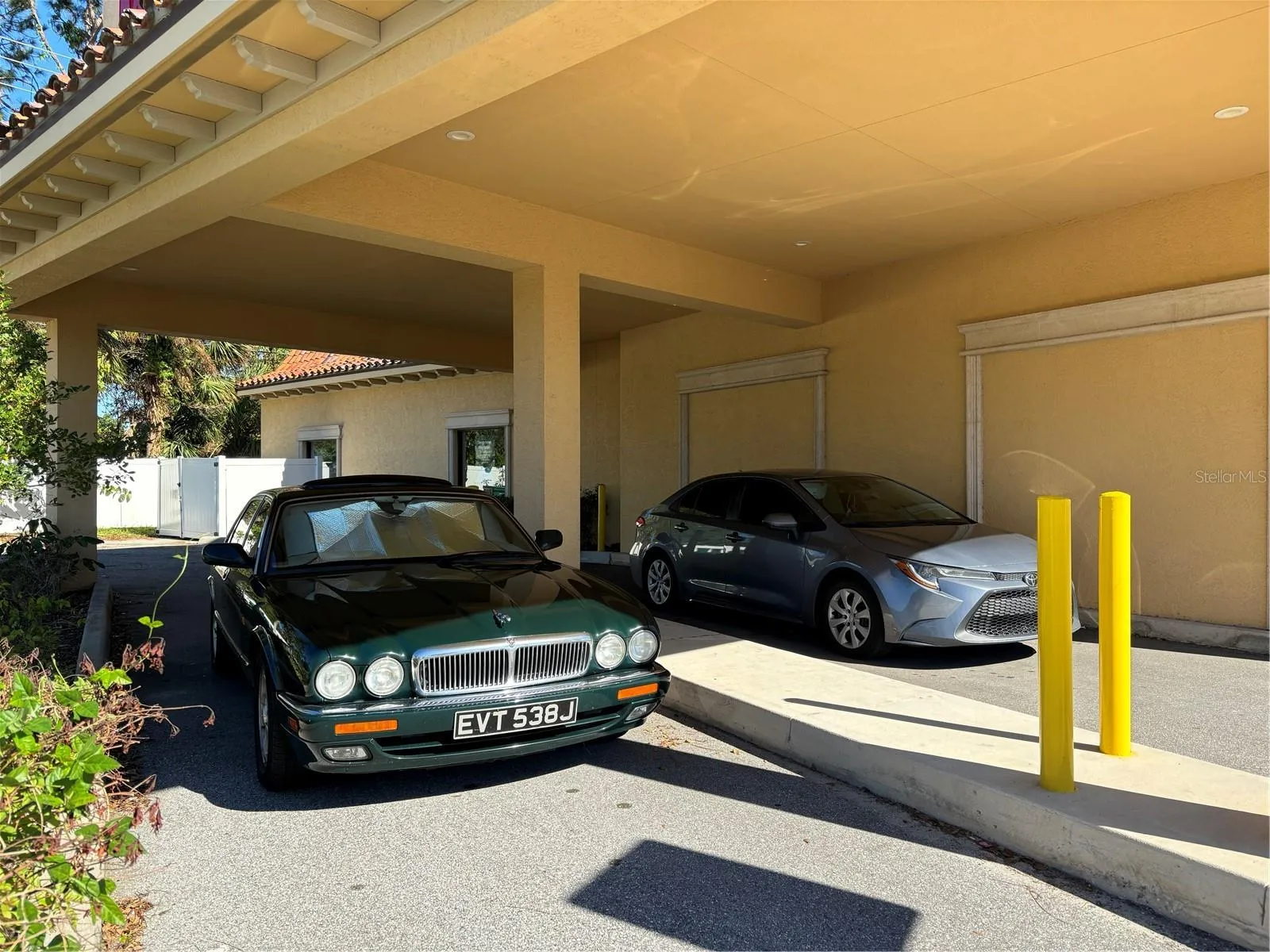 Two car drive thru