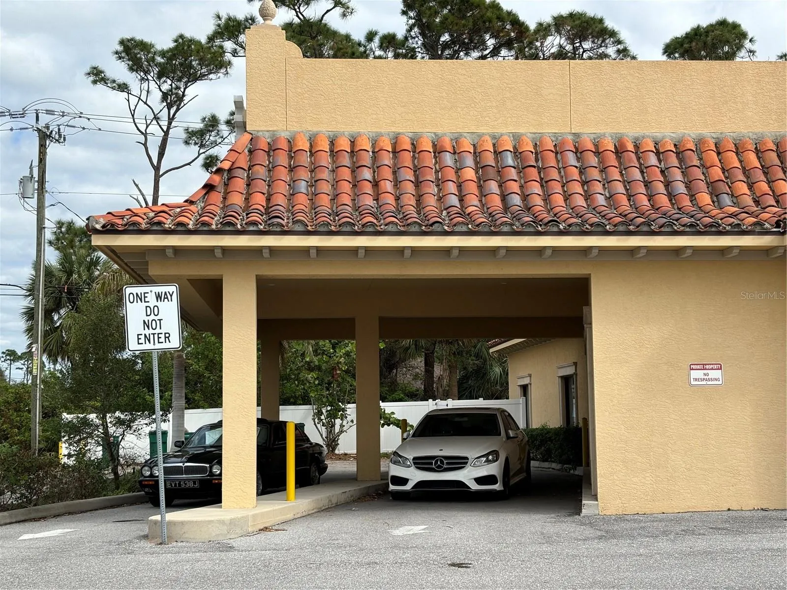 Two car drive thru