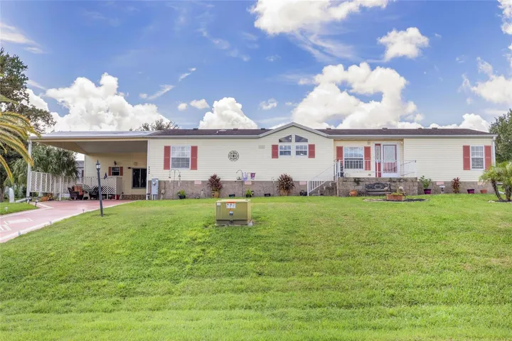 4 Bedroom, 2.5 Baths Plus BONUS ROOM/OFFICE!!
