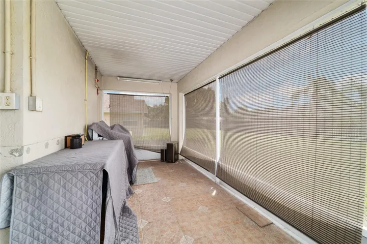 Summer kitchen, appliances-shade screen and private