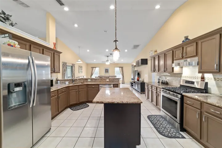Light & Bright. Lots of natural light, High LEDs and so much more