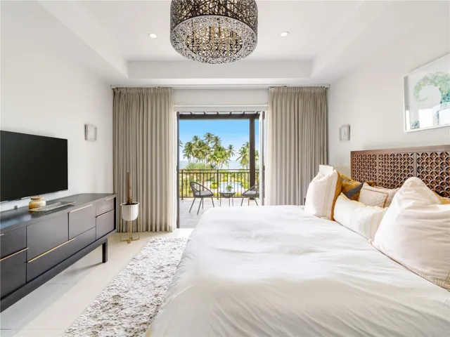 Master Bedroom & Ocean View