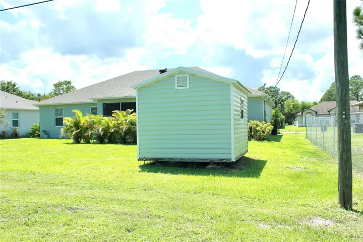 Right Side Yard