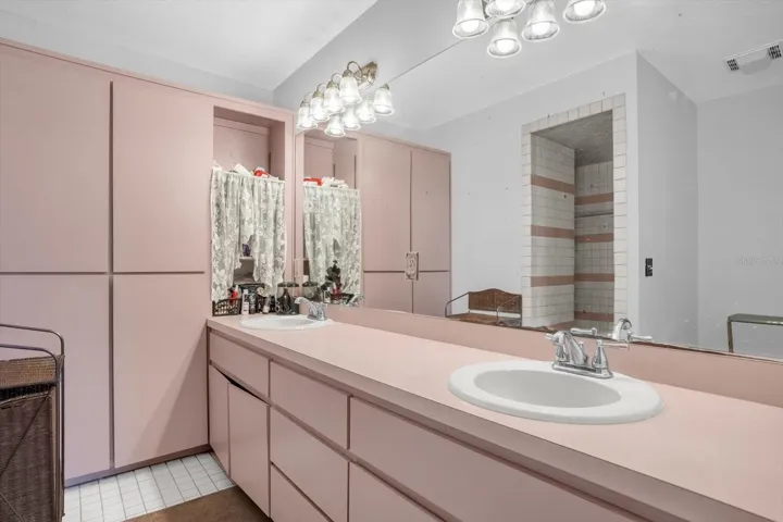 Primary bath - double vanity and built in storage
