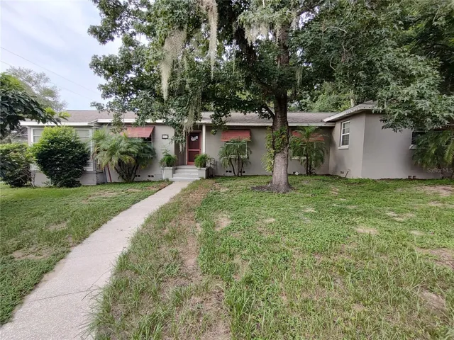 Front of home facing 11th
