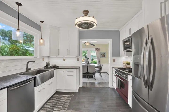 main home kitchen 2