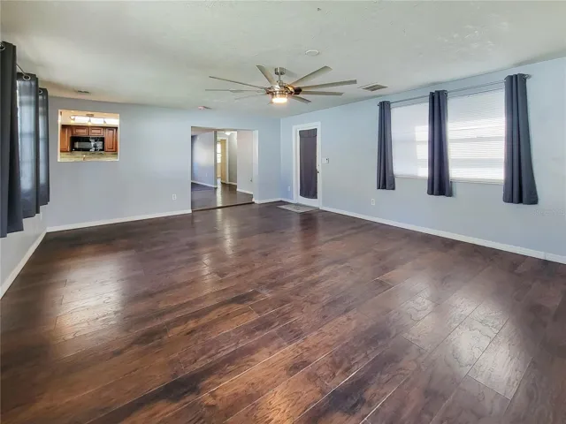 Vacant Bonus/Family Room