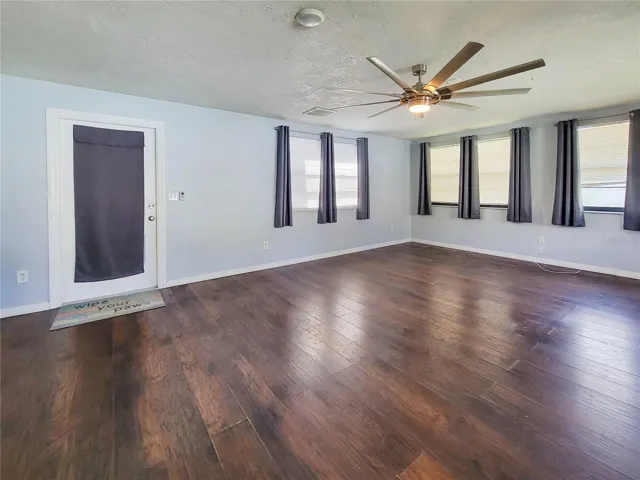 Vacant Bonus/Family Room