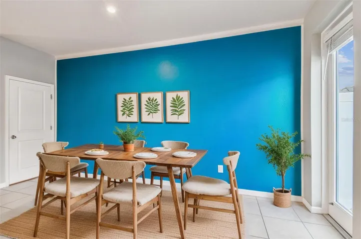 Virtual Staged Dining Room