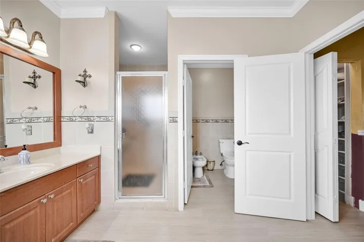 Master Suite Bathroom Upstairs