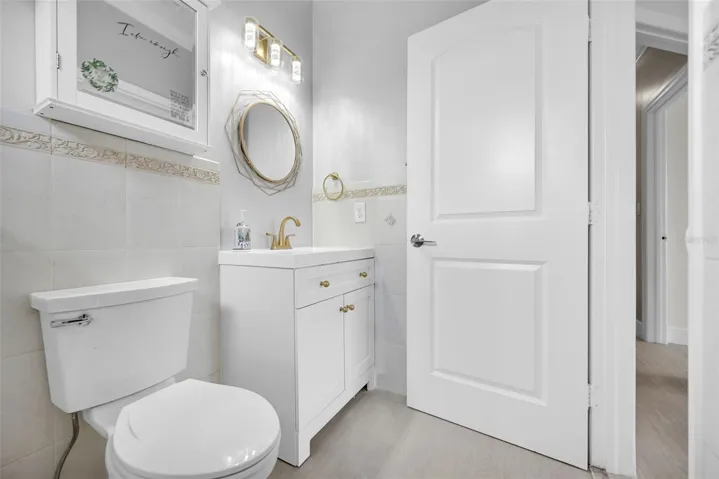 Second Suite Bathroom Upstairs