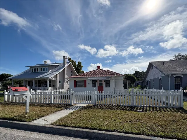 Front with fence