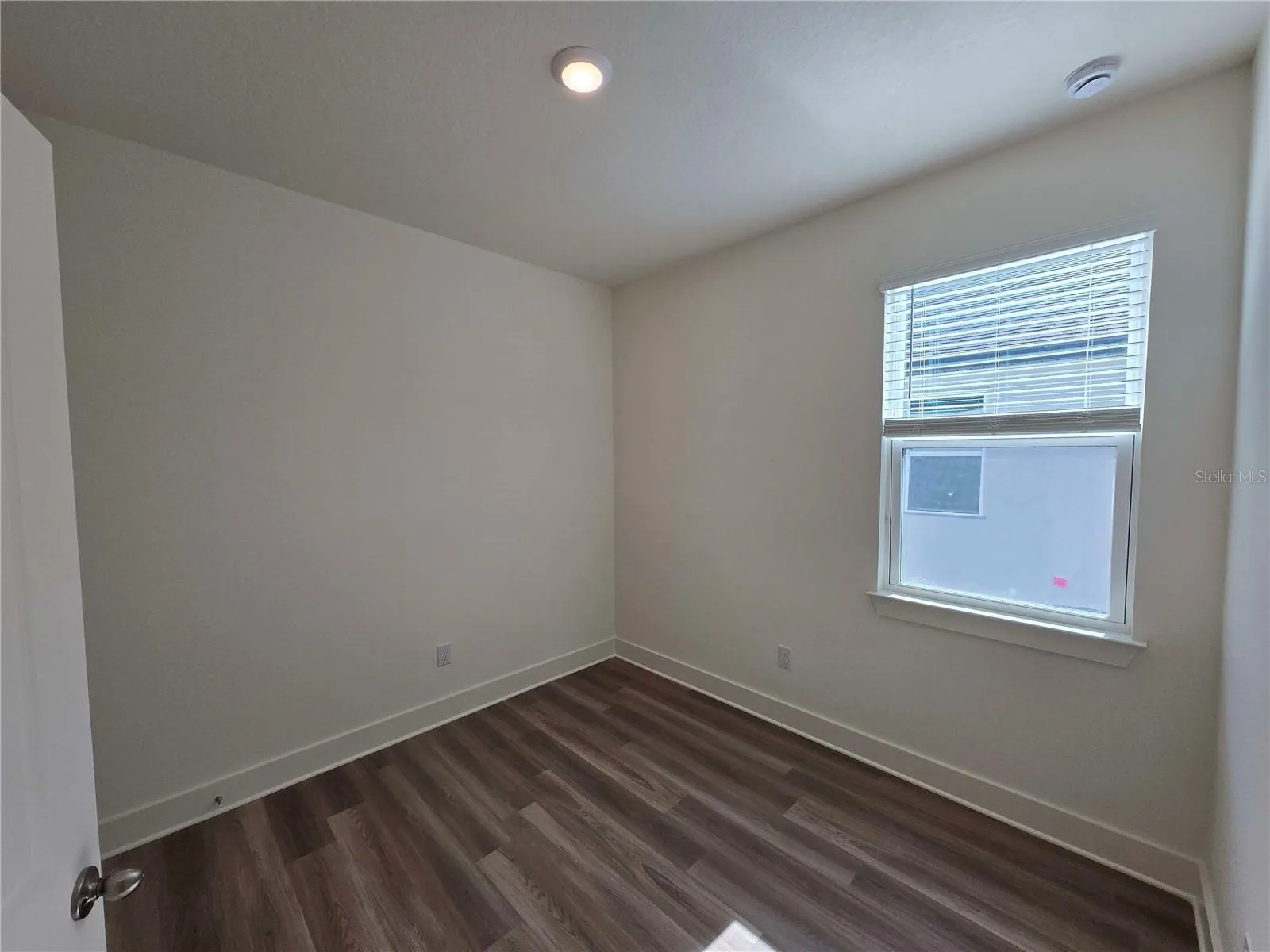 Guest bedroom 2