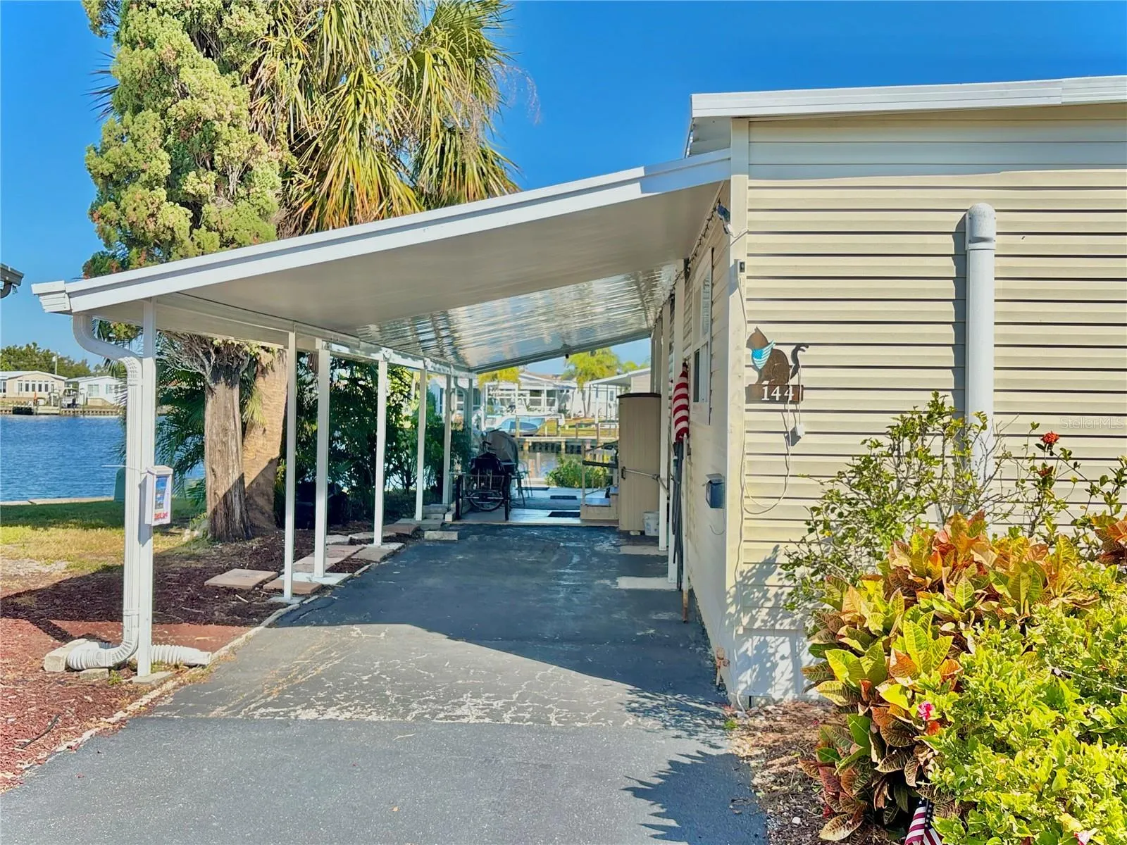 Carport