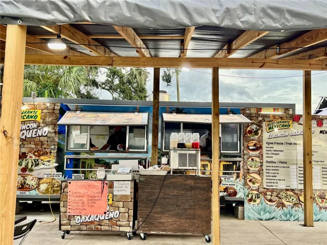 FOOD TRUCK