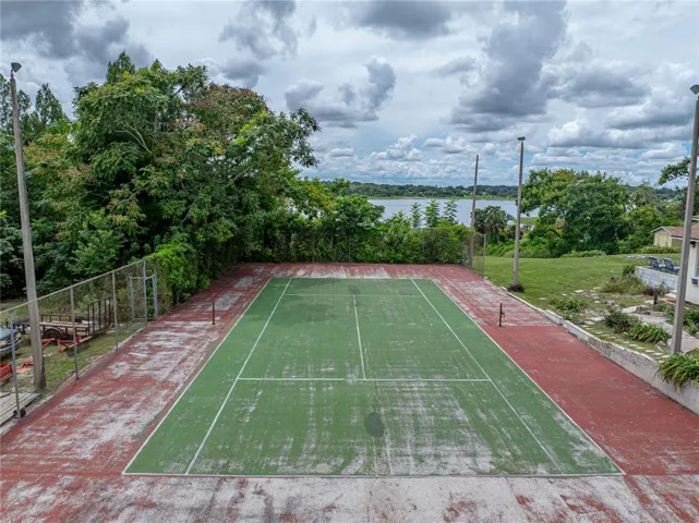 Tennis court