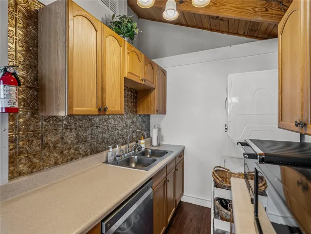 Rec room kitchenette
